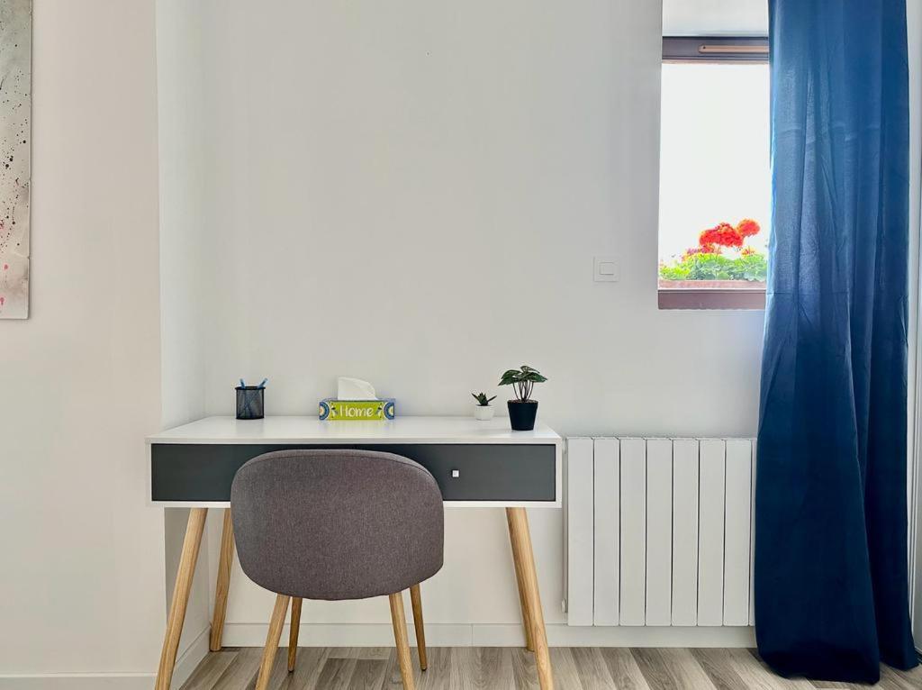 La Perle Apartment Монтаржи Екстериор снимка