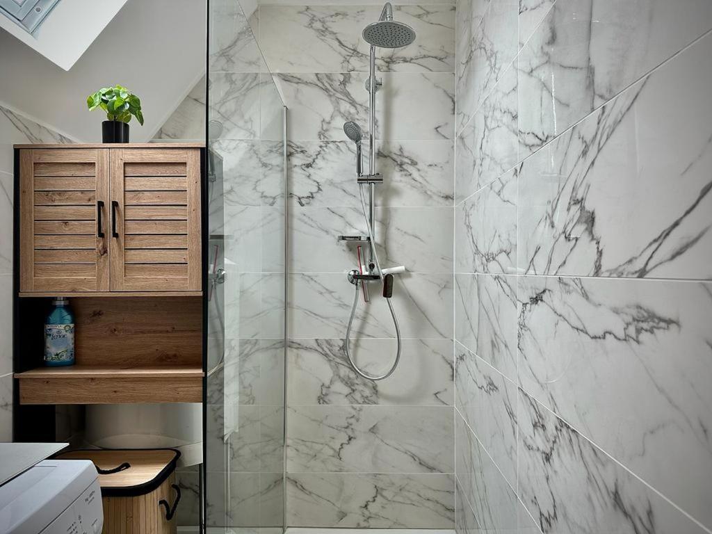 La Perle Apartment Монтаржи Екстериор снимка